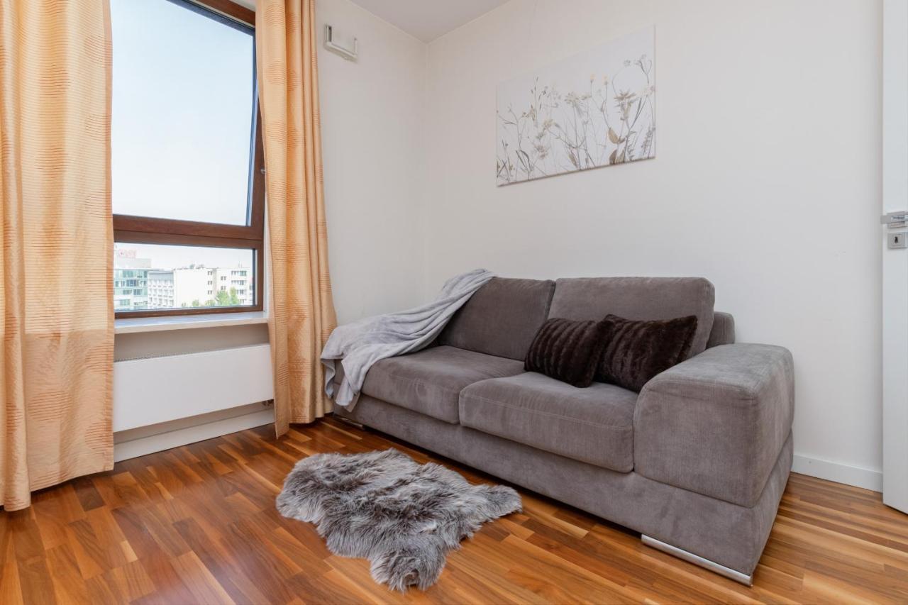 Atelier Residence Apartment By Noclegi Renters Варшава Екстериор снимка