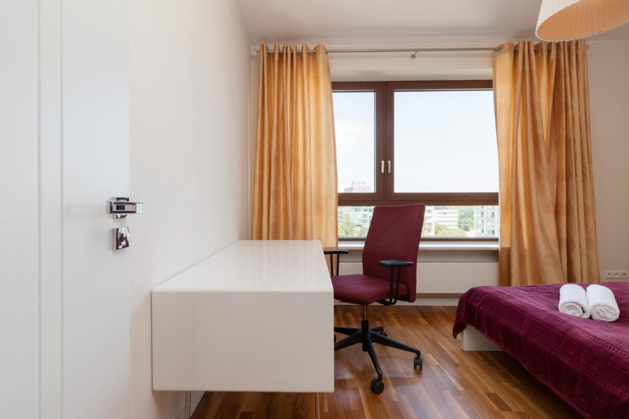 Atelier Residence Apartment By Noclegi Renters Варшава Екстериор снимка