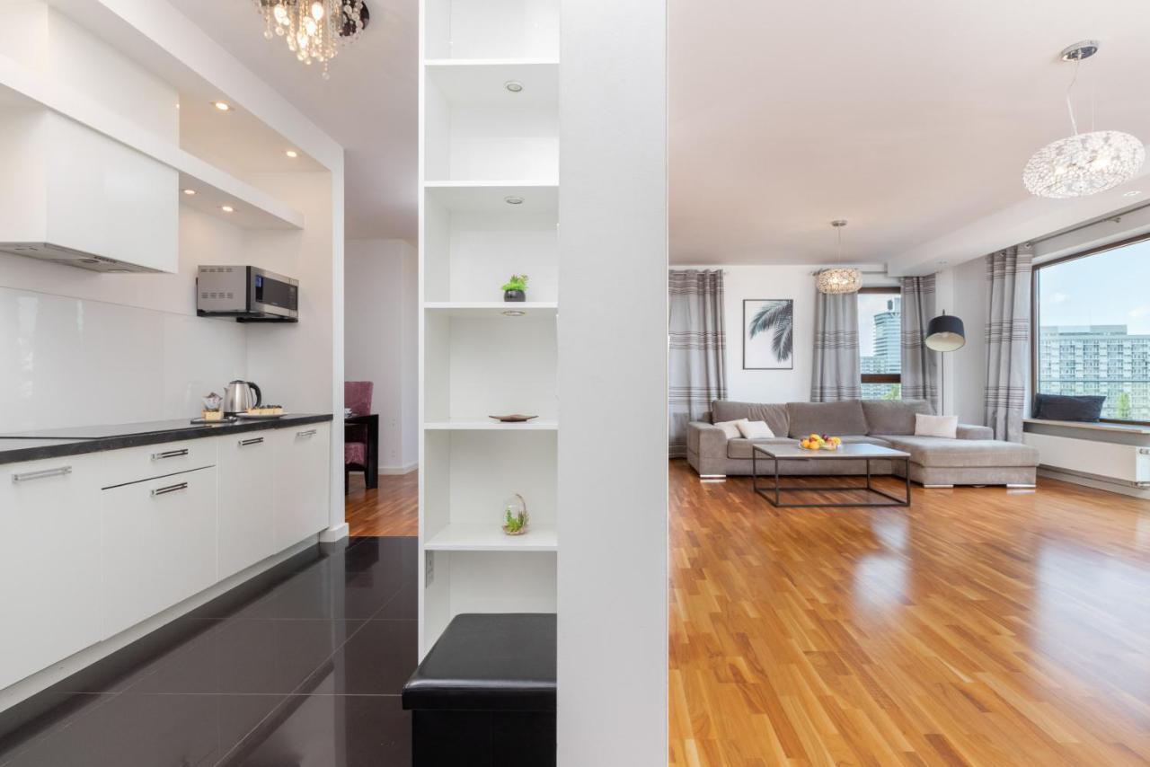Atelier Residence Apartment By Noclegi Renters Варшава Екстериор снимка